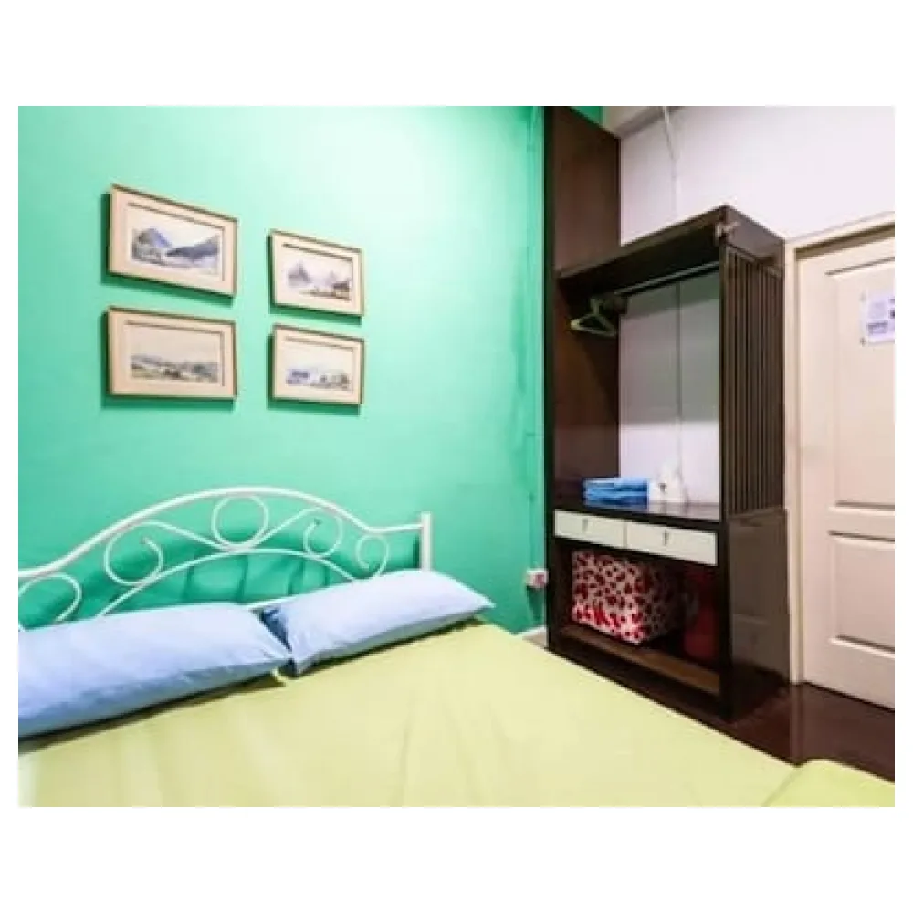 1137 Hostel