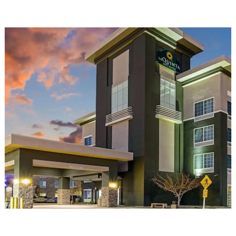 La Quinta Inn & Suites by Wyndham Denver Gateway Park
