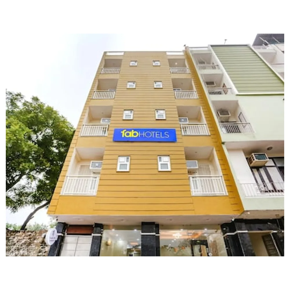 FabHotel Taugan Inn - Nr Yashobhoomi Convention Centre