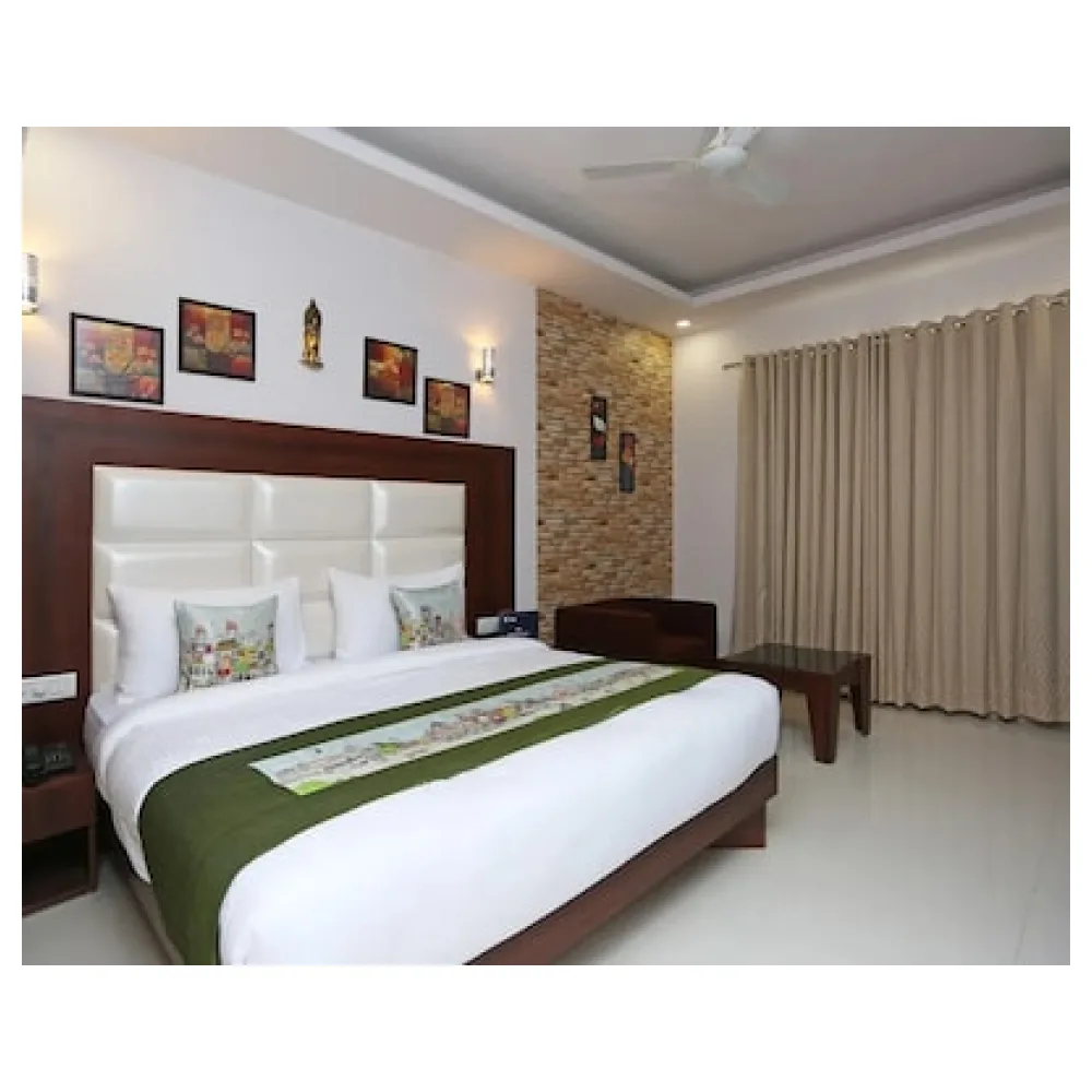 Hotel Arch - Near Aerocity New Delhi