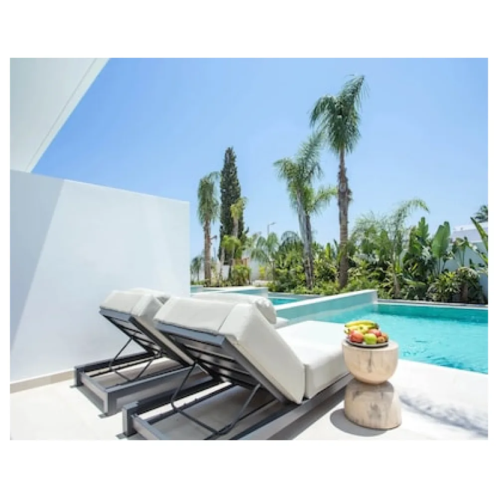 Vanik Suites