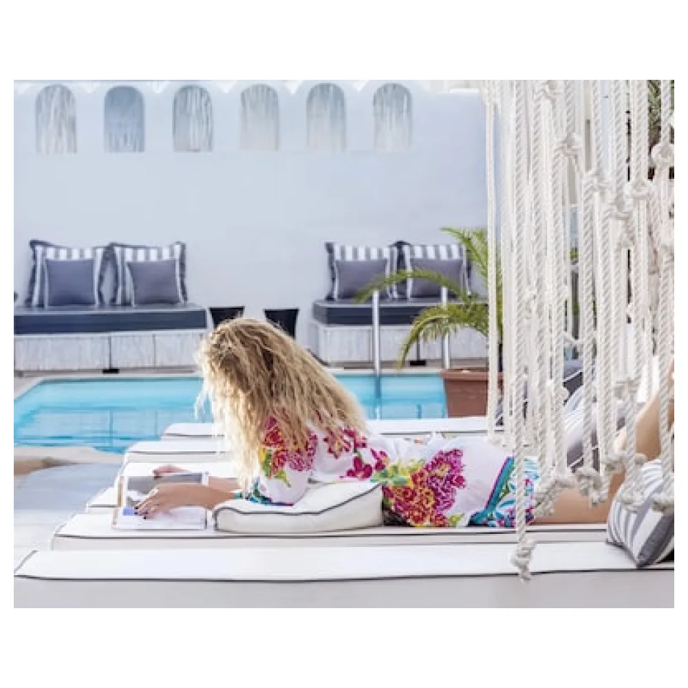 Loizos Stylish Residences