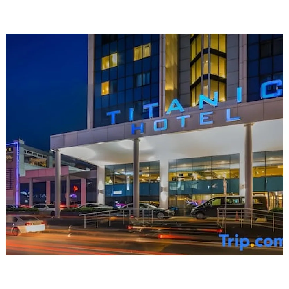 Titanic Port Bakirkoy
