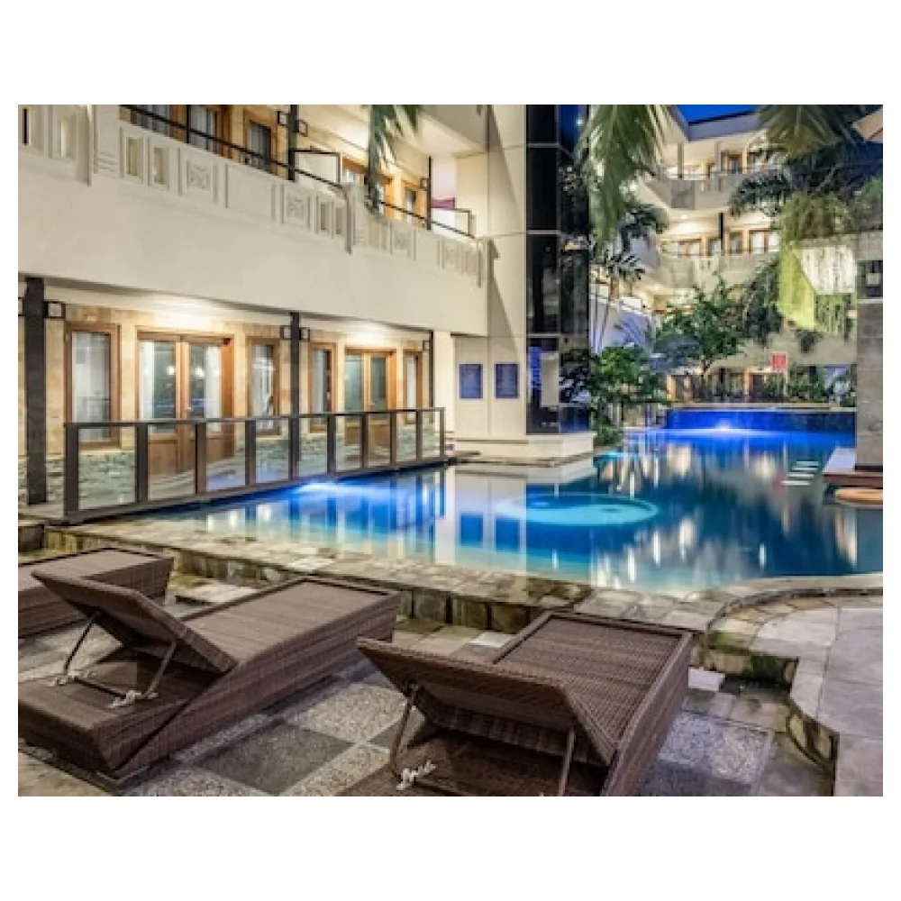Famous Hotel Kuta