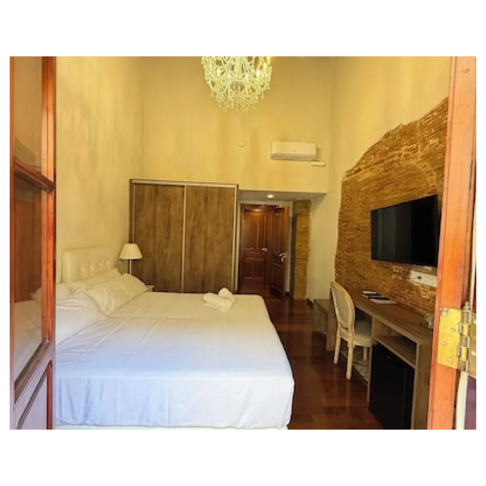 Catalina Suites