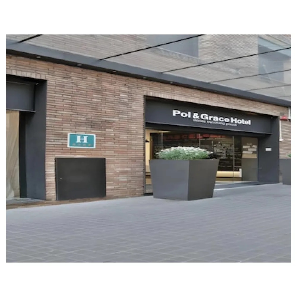 Pol & Grace Hotel