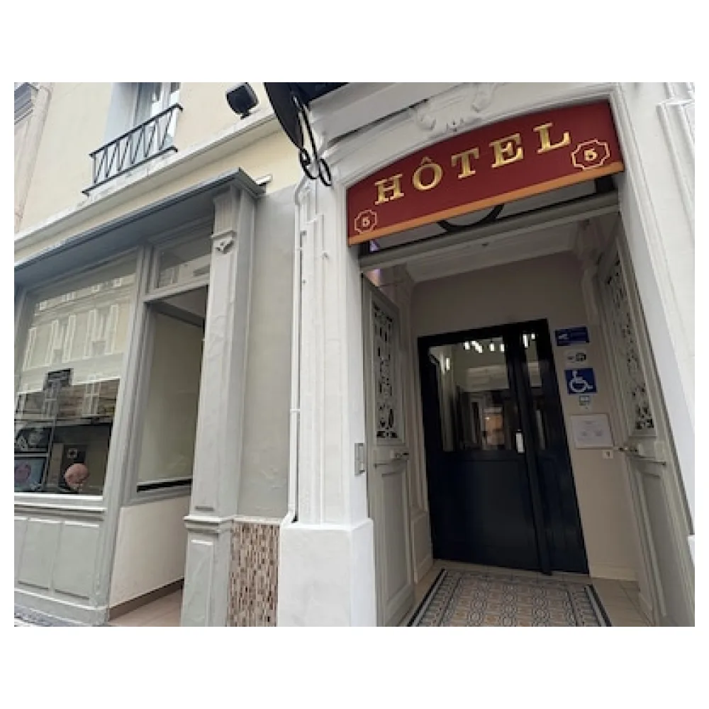 HOTEL DU MONT LOUIS