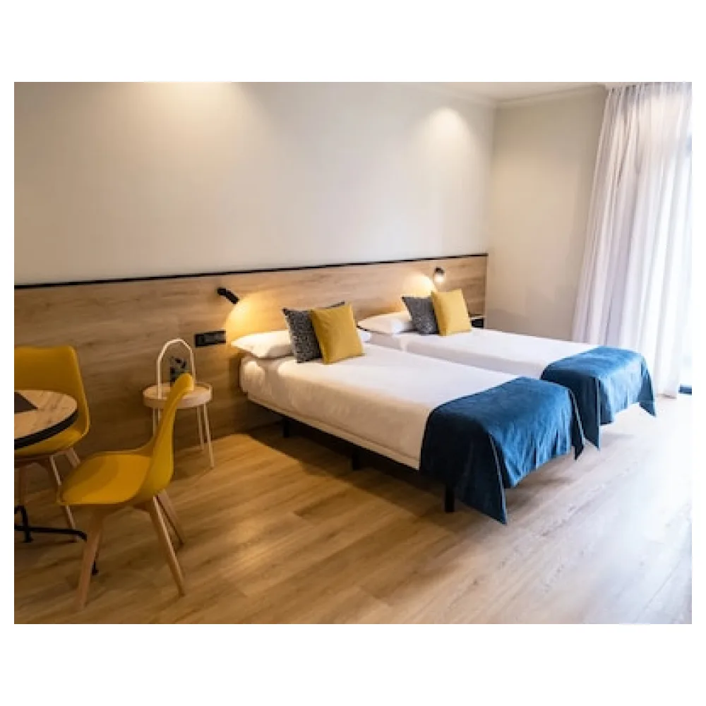 Hotel Adonis Capital