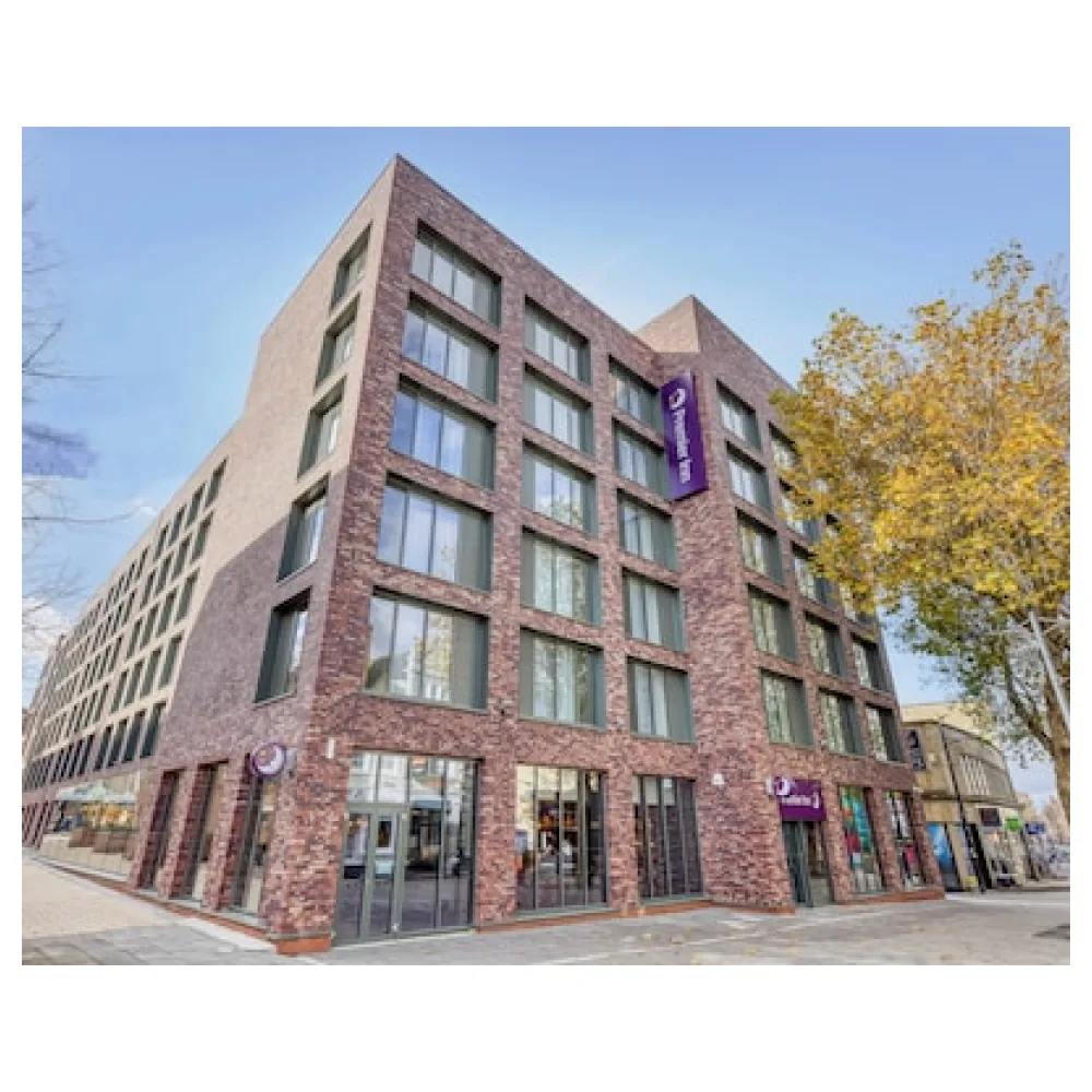 Premier Inn Luton Town Centre