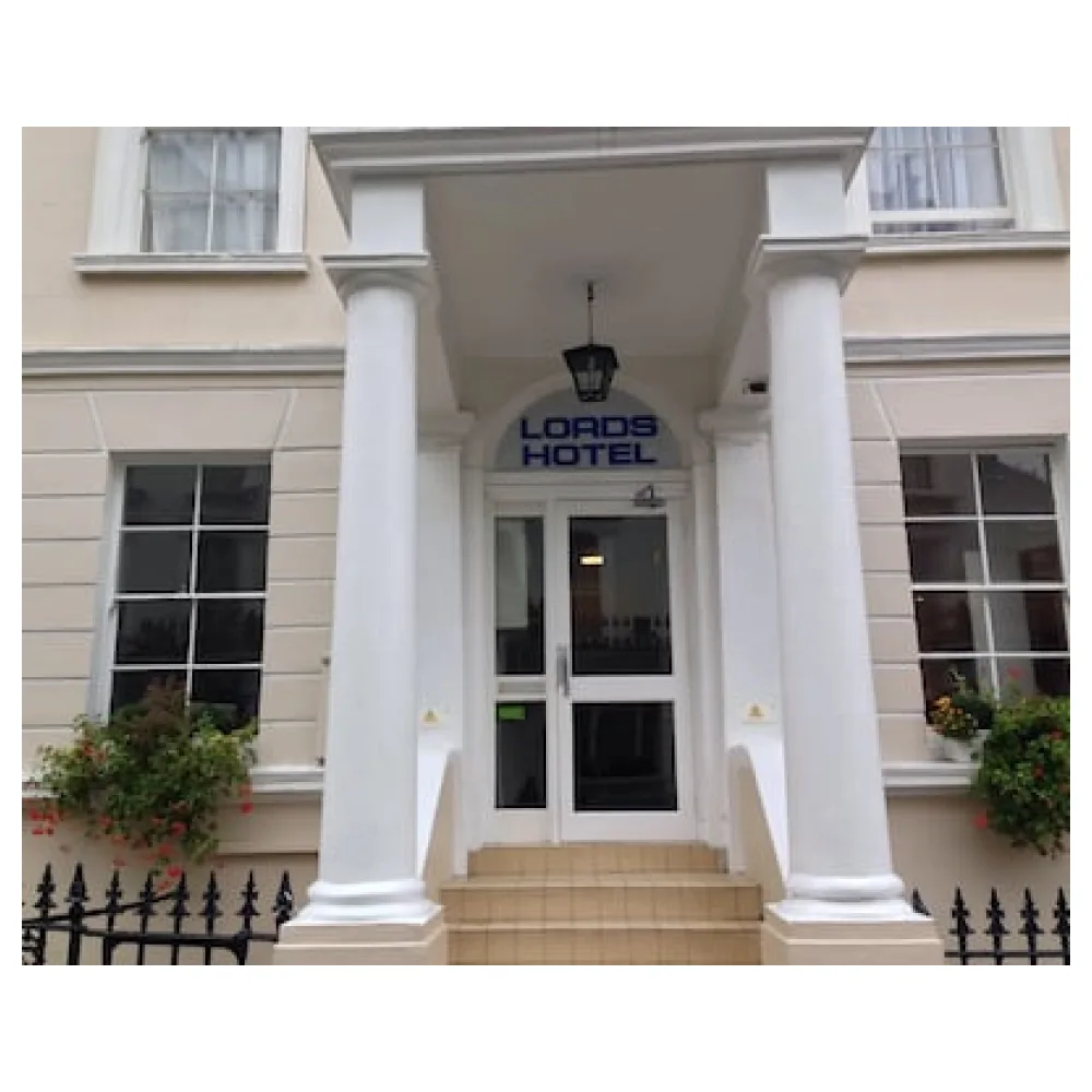 Lords Hotel