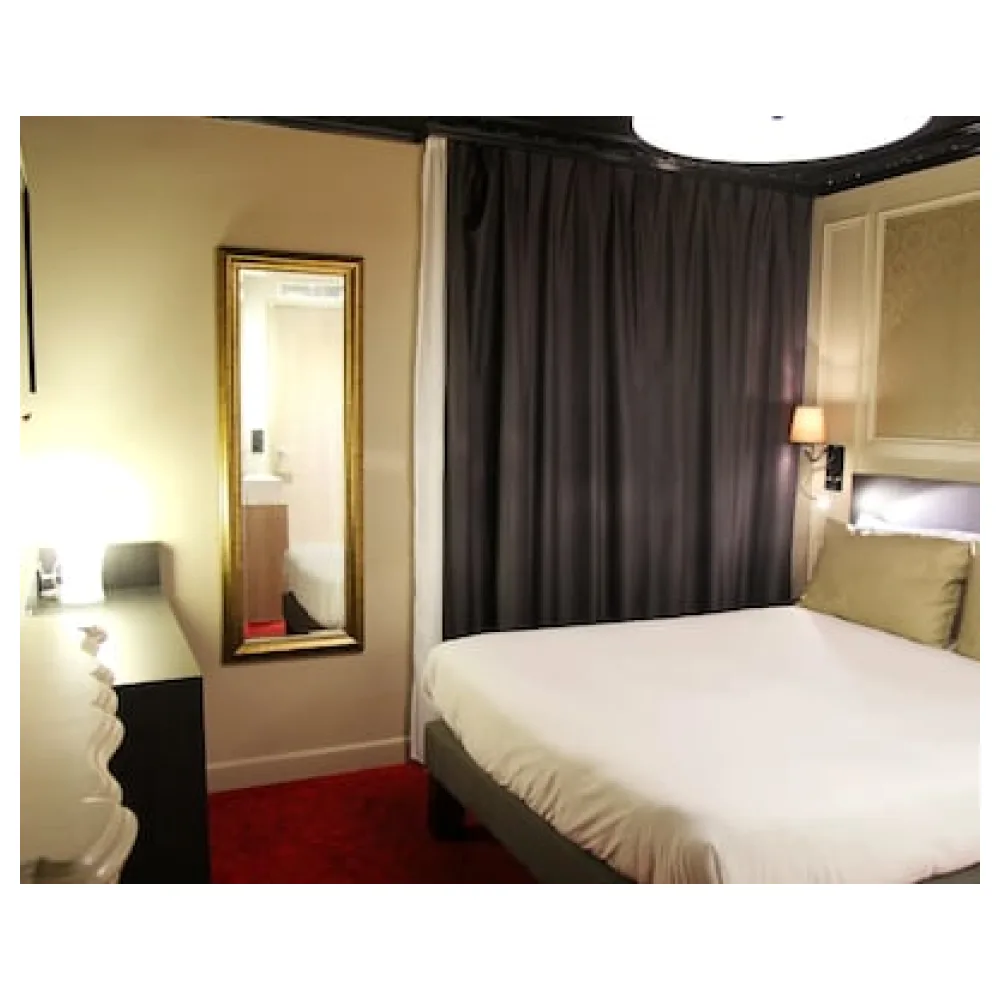 Hotel Le Montmartre - Saint Pierre