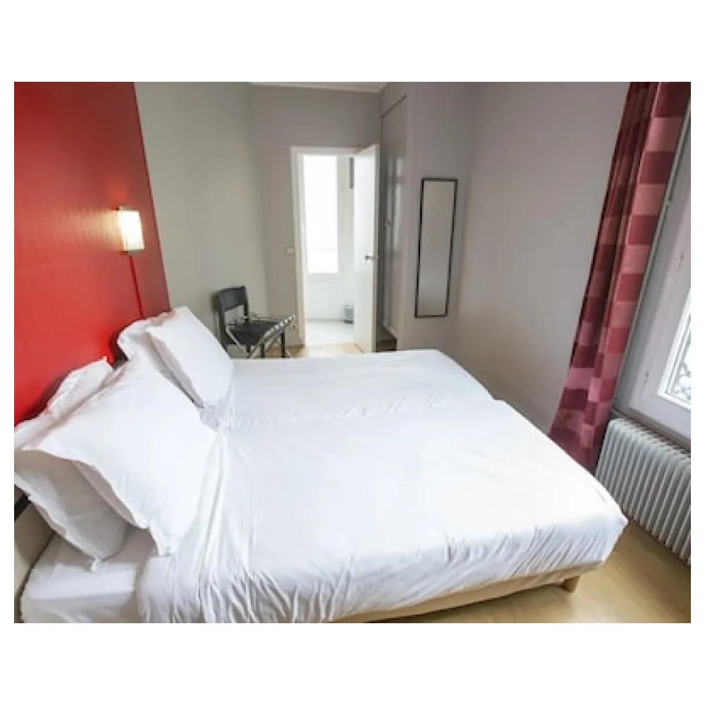 Hipotel Belgrand Edith Piaf