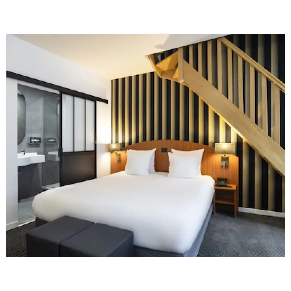 Aris Grand Place Hotel