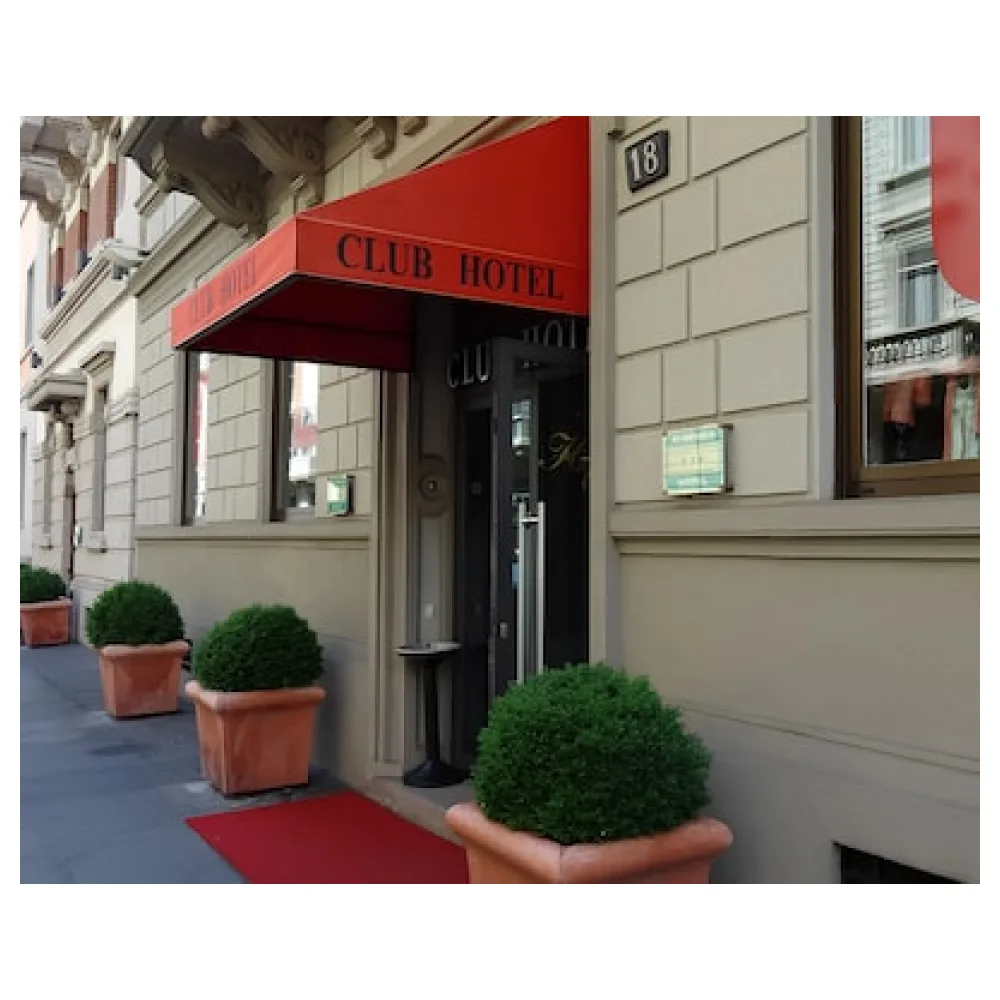 Club Hotel