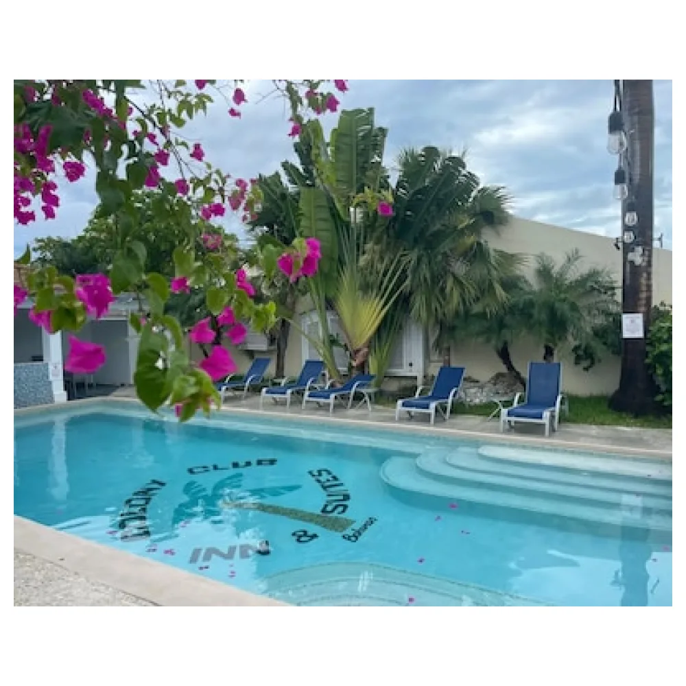 Colony Club Inn & Suites