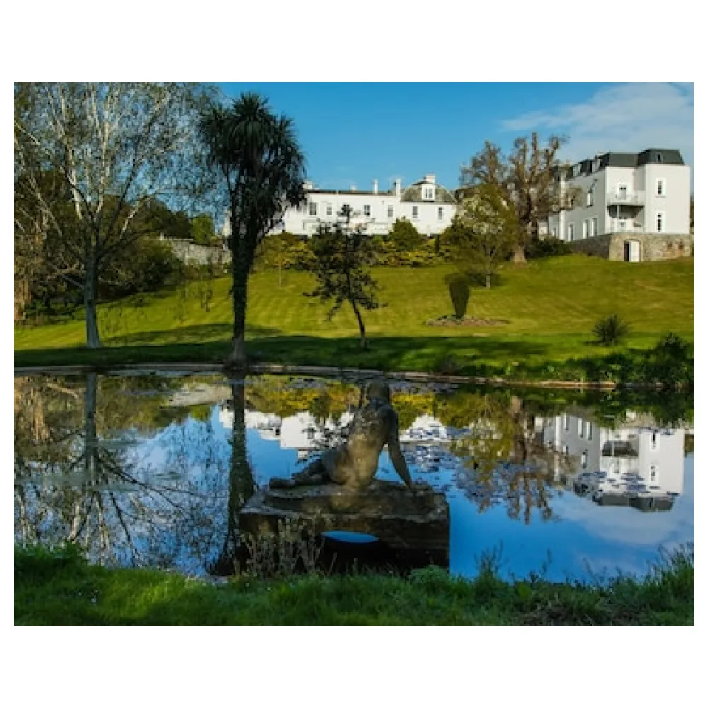 Cliffden Hotel