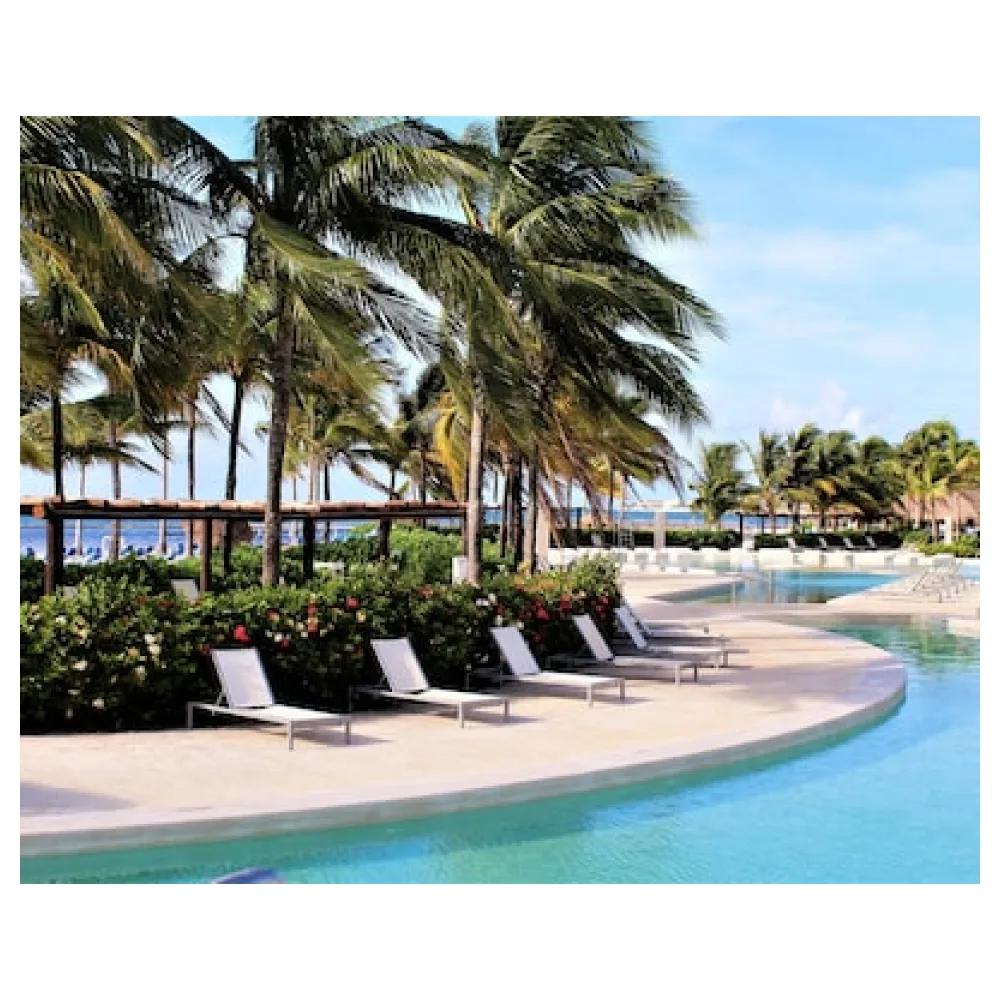 BlueBay Grand Esmeralda