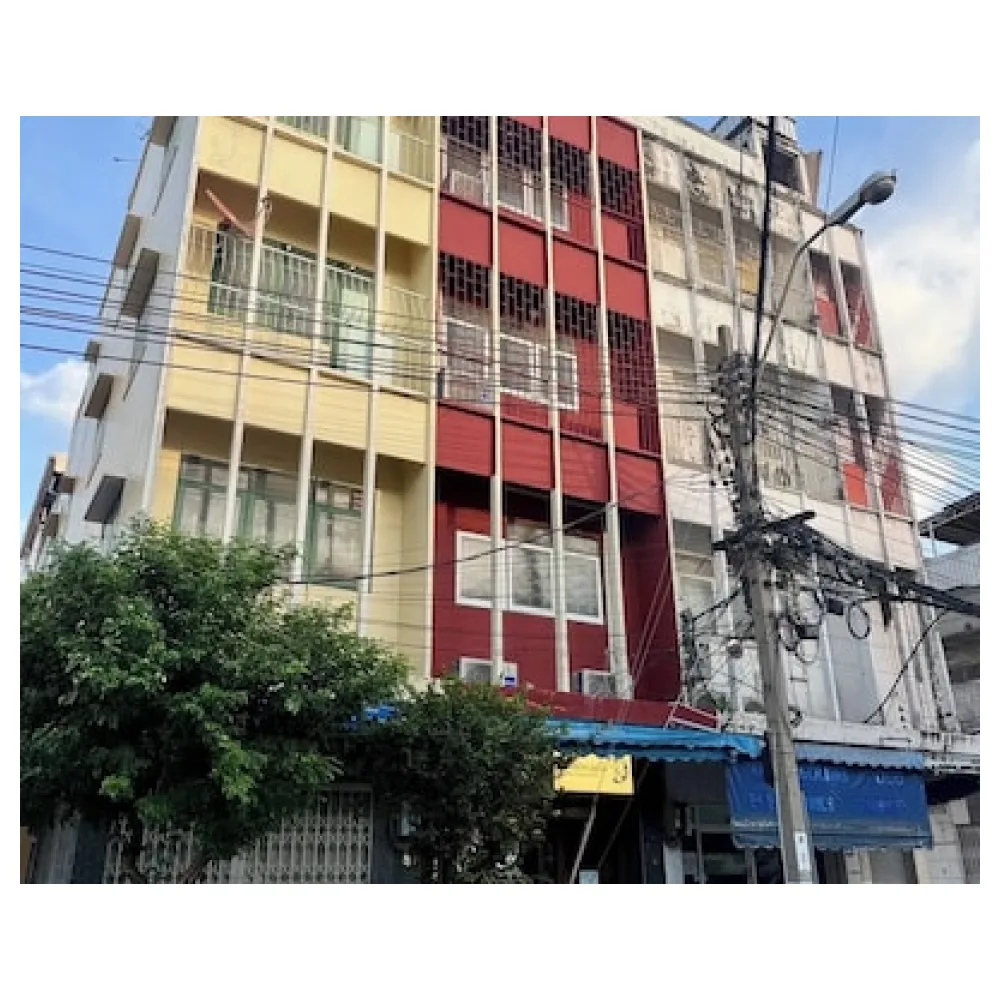 Large Room near Grand Palace