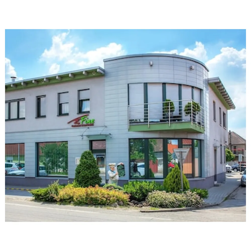 Fine Restaurant & Apartments