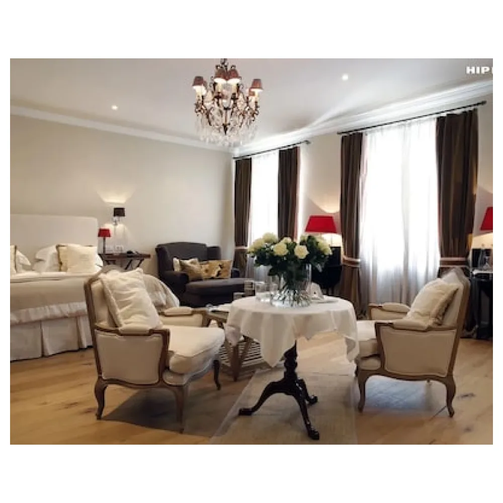 Lesar Hotel Angel