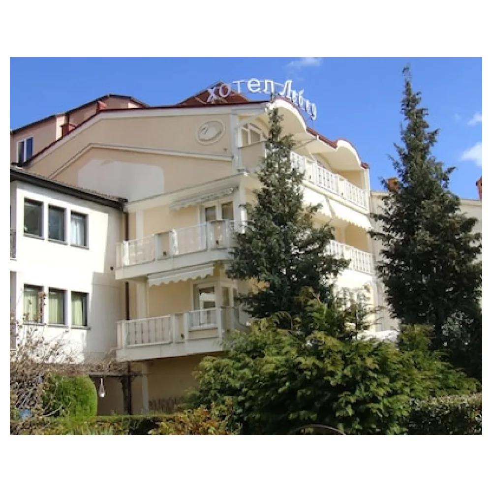 Hotel Lebed