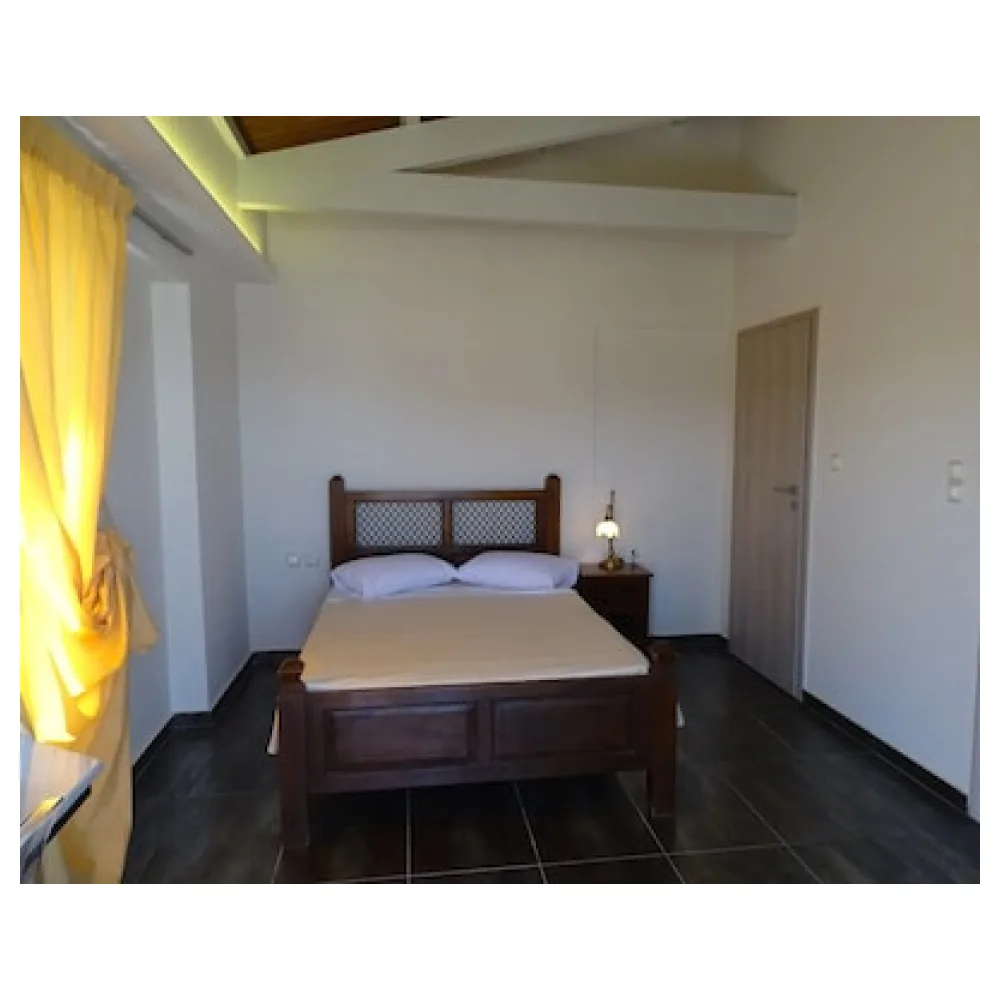 Ianos Hotel
