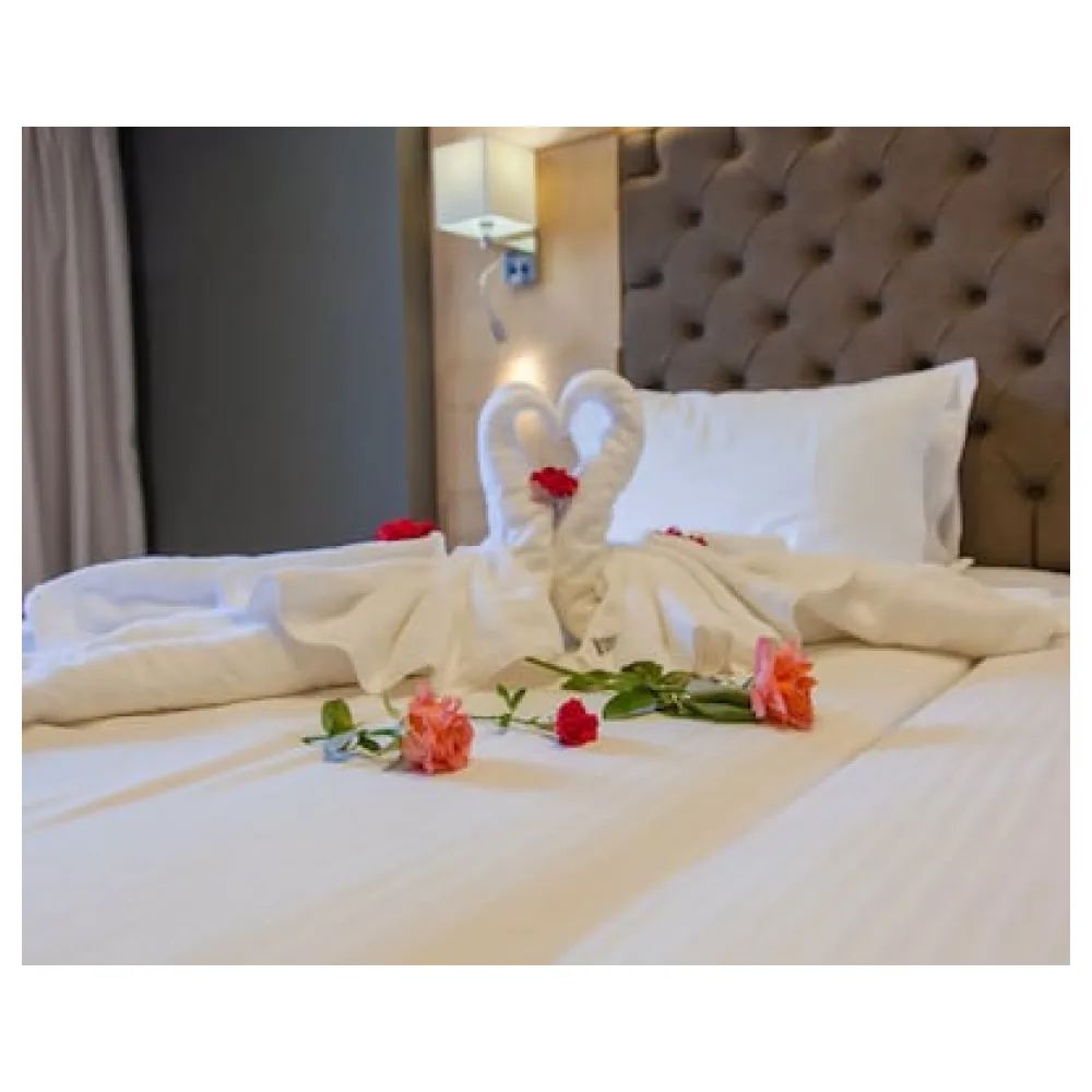 Elmi Beach Hotel & Suites