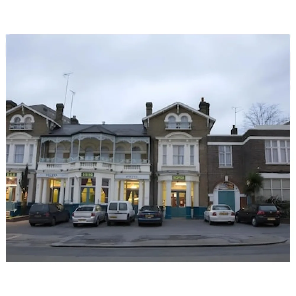 Bridge Park Hotel