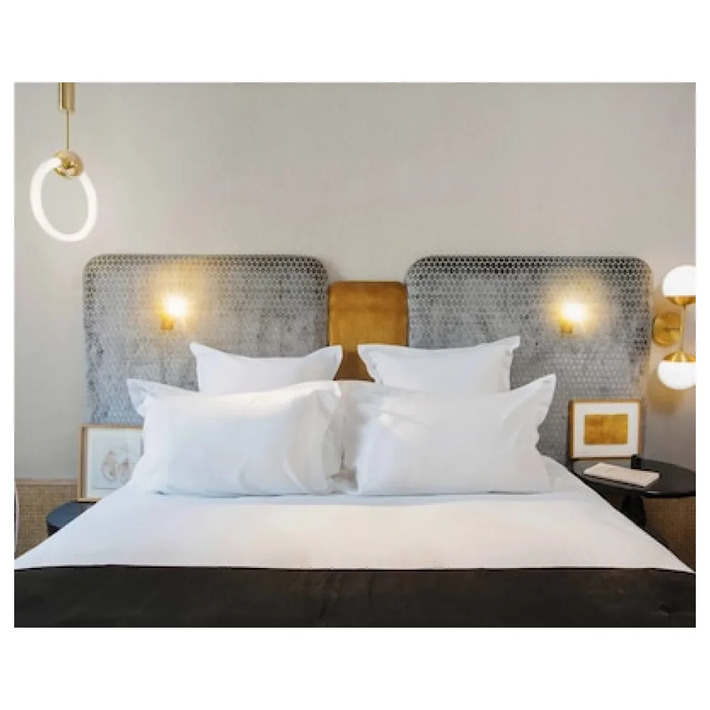 Handsome Hotel