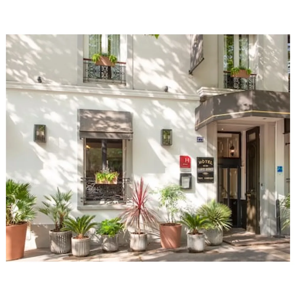 Hôtel De La Porte Dorée