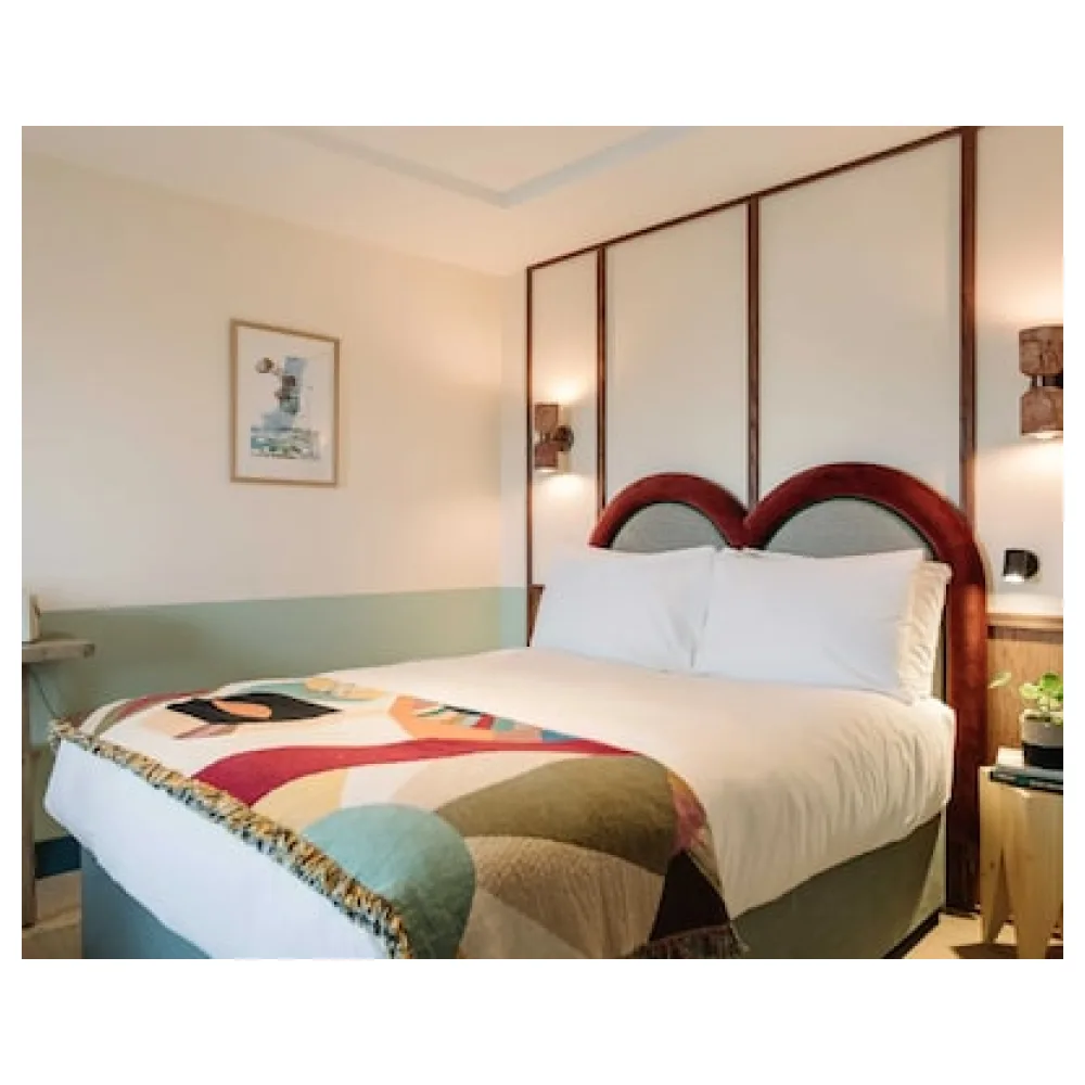 Room2 Belfast Hometel