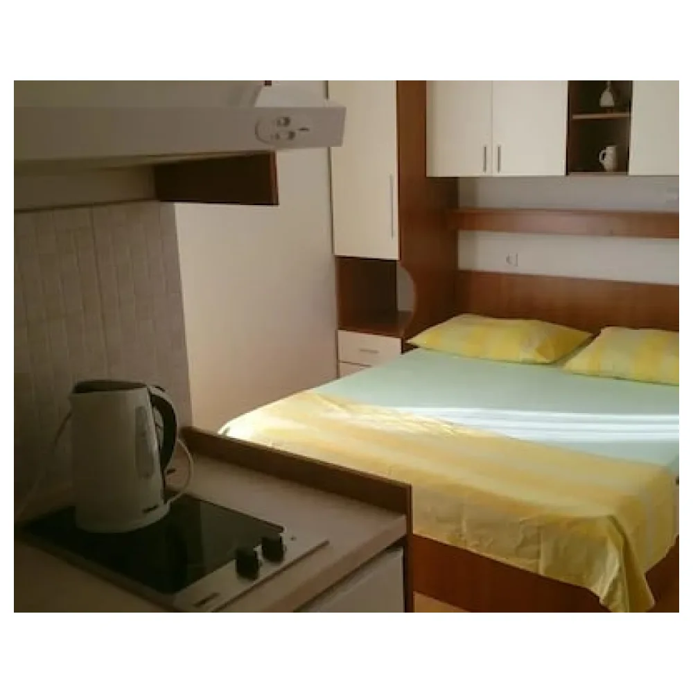 Apartments Zelic Tucepi