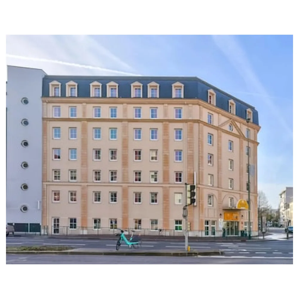 Kyriad ECO - Suresnes - La Defense
