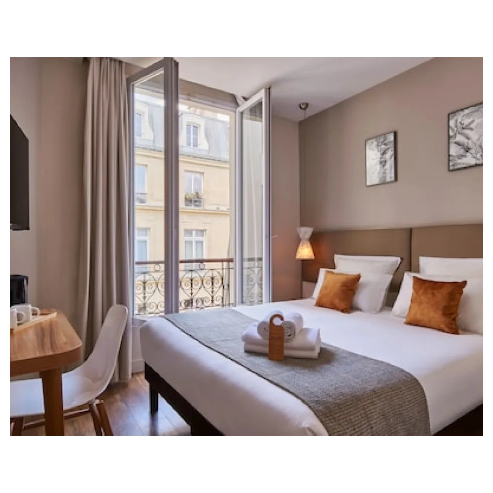 Hotel Magenta 38 by Happyculture