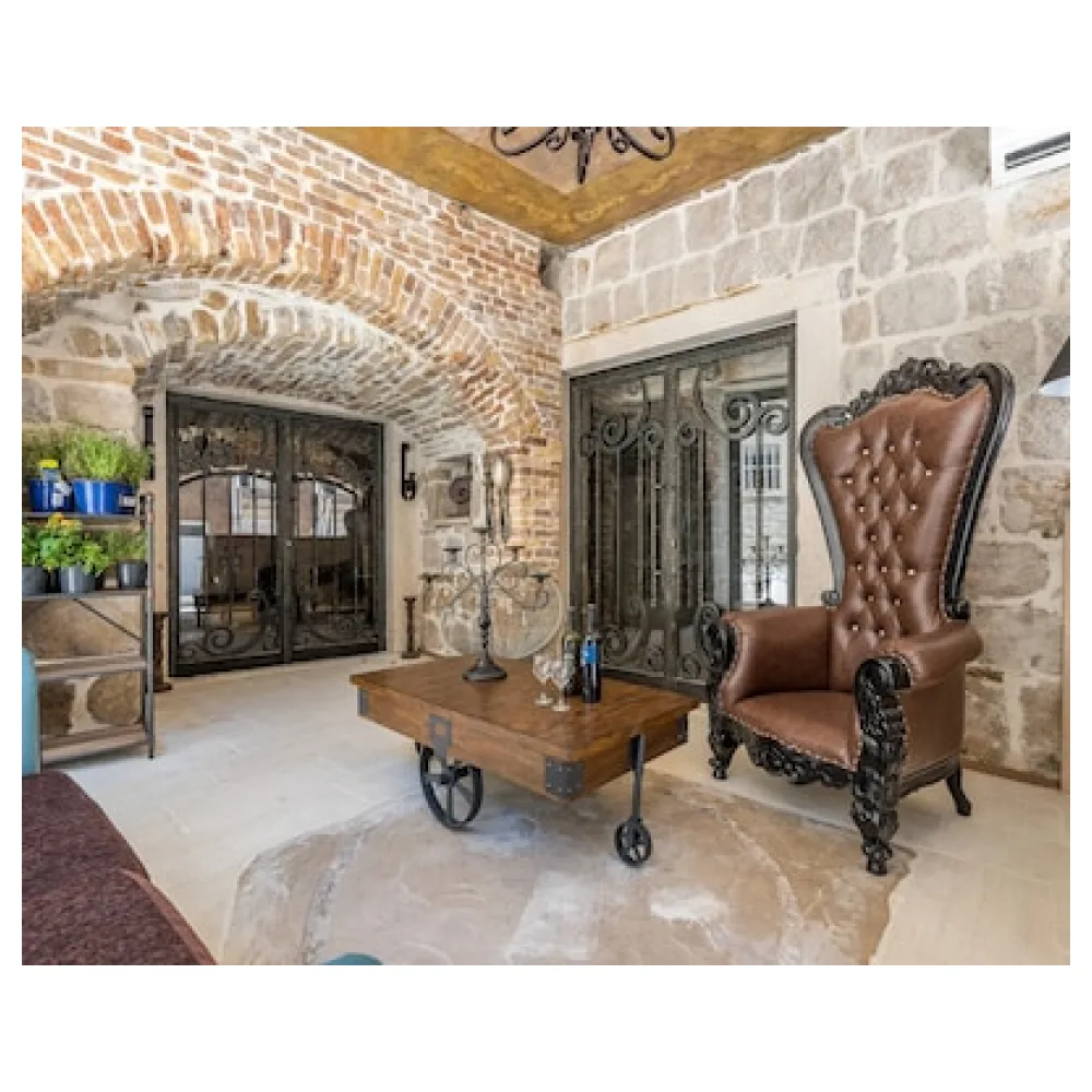 Heritage Palace Varos