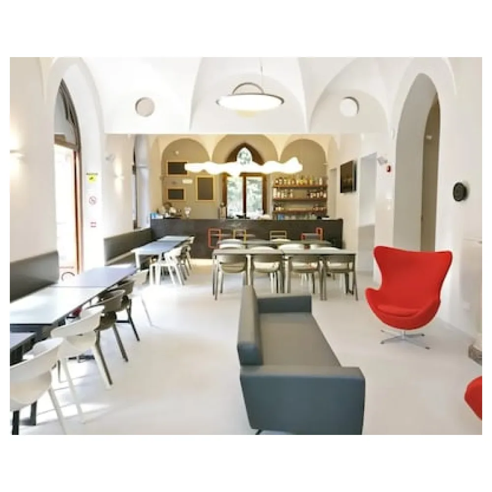 Babila Hostel & Bistrot