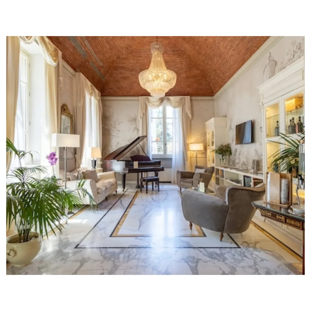 Hotel Embassy