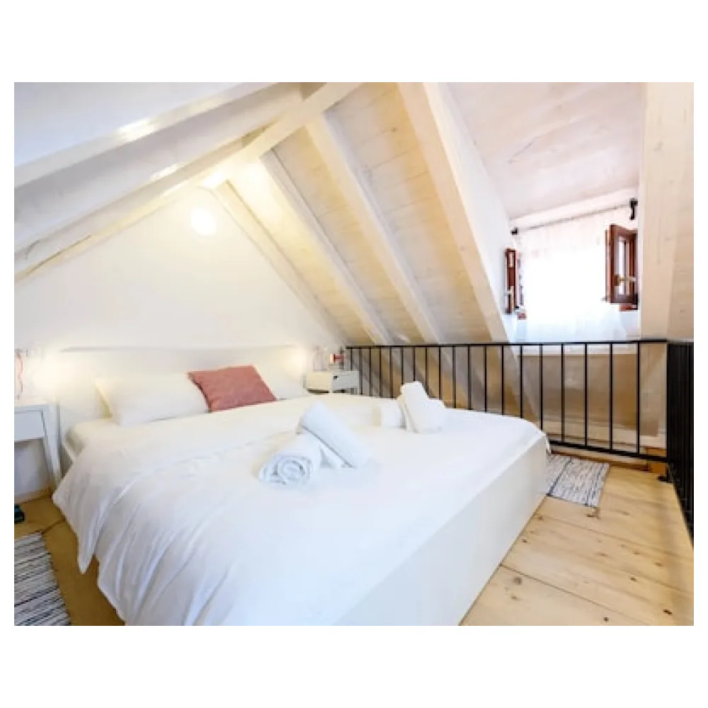 Apartments & Rooms Tiramola