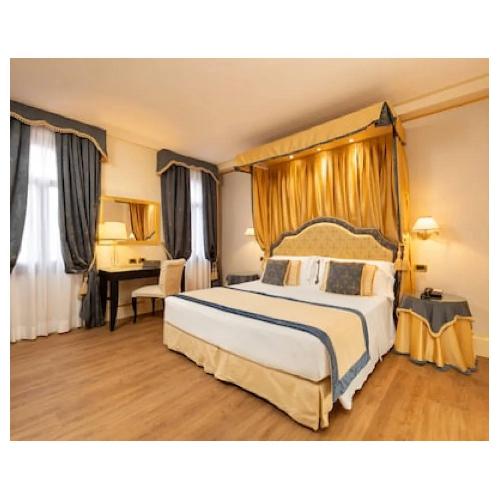 Hotel A La Commedia