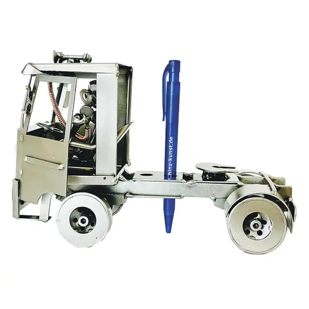 Modell Trucker als Stiftehalter
