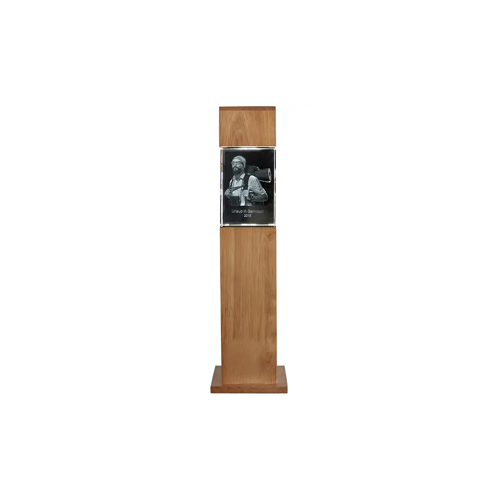 Leuchtstele mit individuellem Glasfoto in 3D Optik