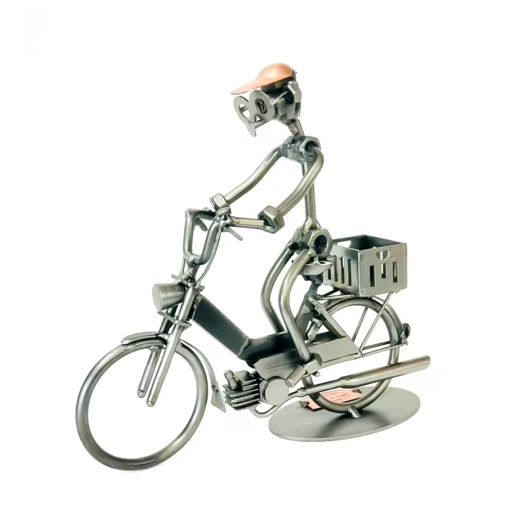 Schraubenmännchen auf Puch-Maxi-Moped