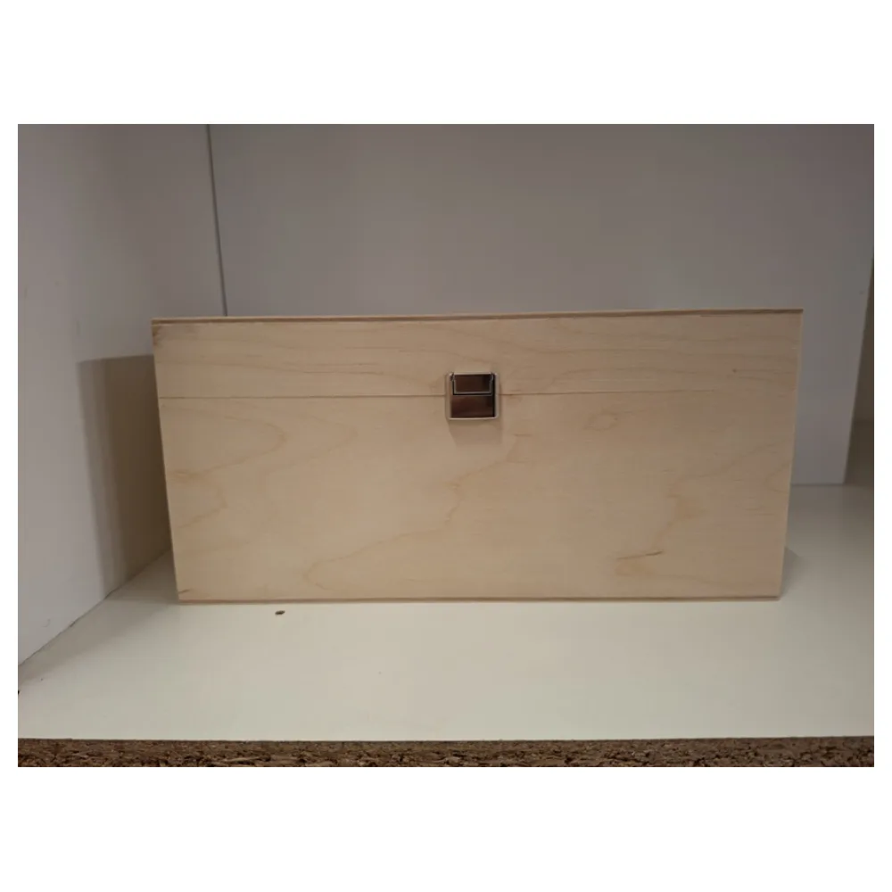 Holzkiste mit Klappdeckel