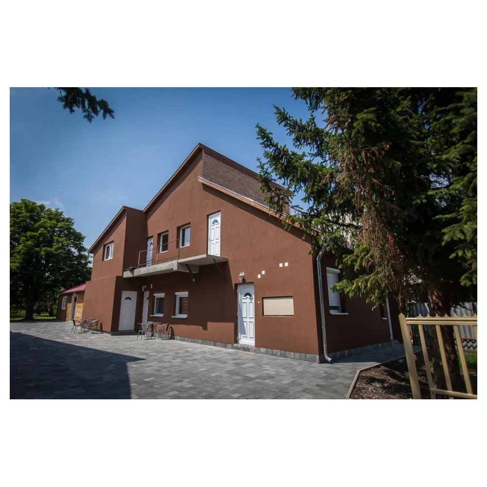 Lazítás és pihenés Gyula szívében!